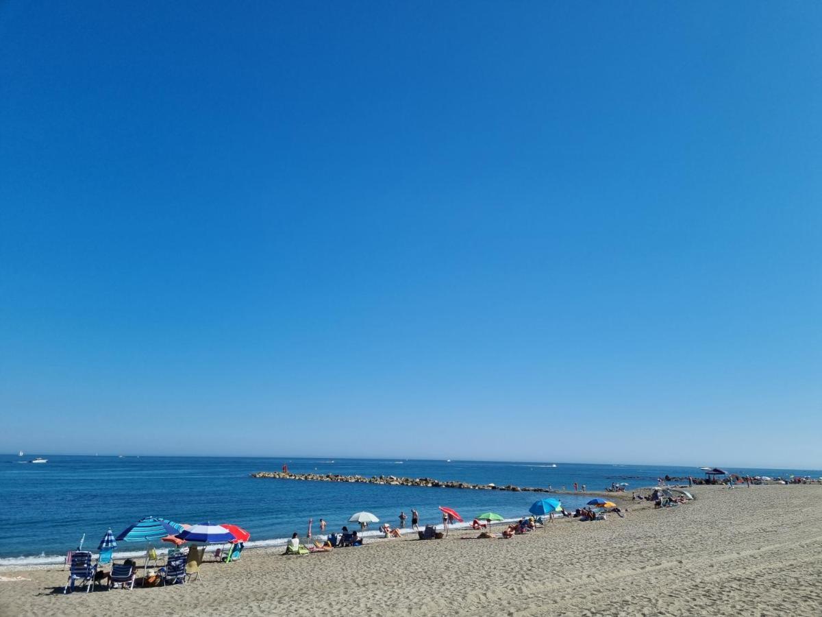 Las Gaviotas B9 Manilva Bagian luar foto